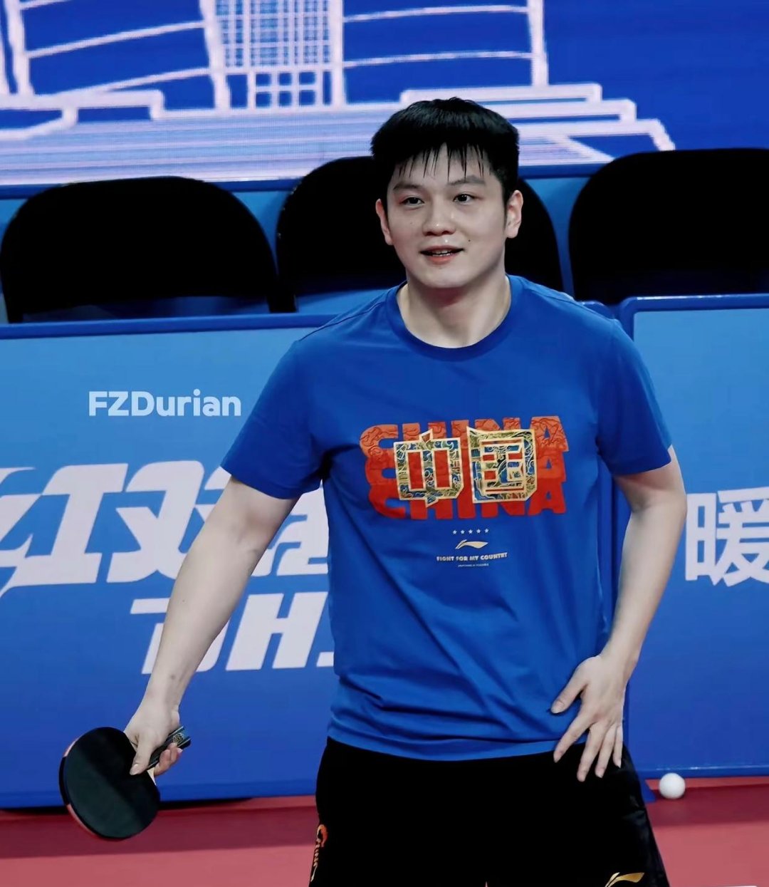 九游游戏-日本乒乓球队险胜英国乒乓球队，奥恰洛夫制霸全场的简单介绍