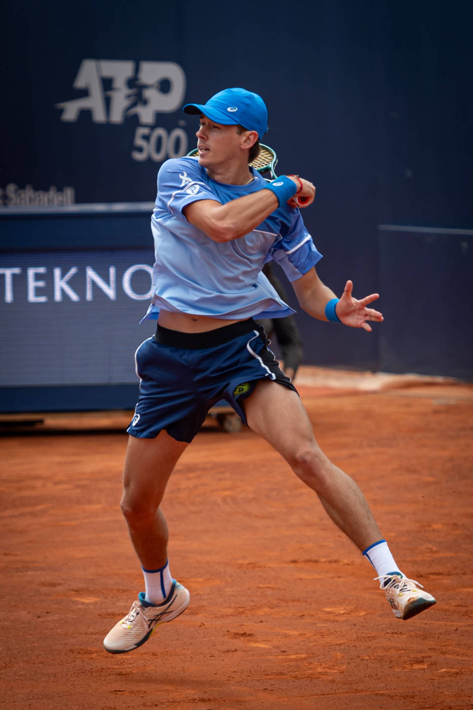 九游官网-关于美国网球队横扫世界网球队，纳达尔高光表现的信息