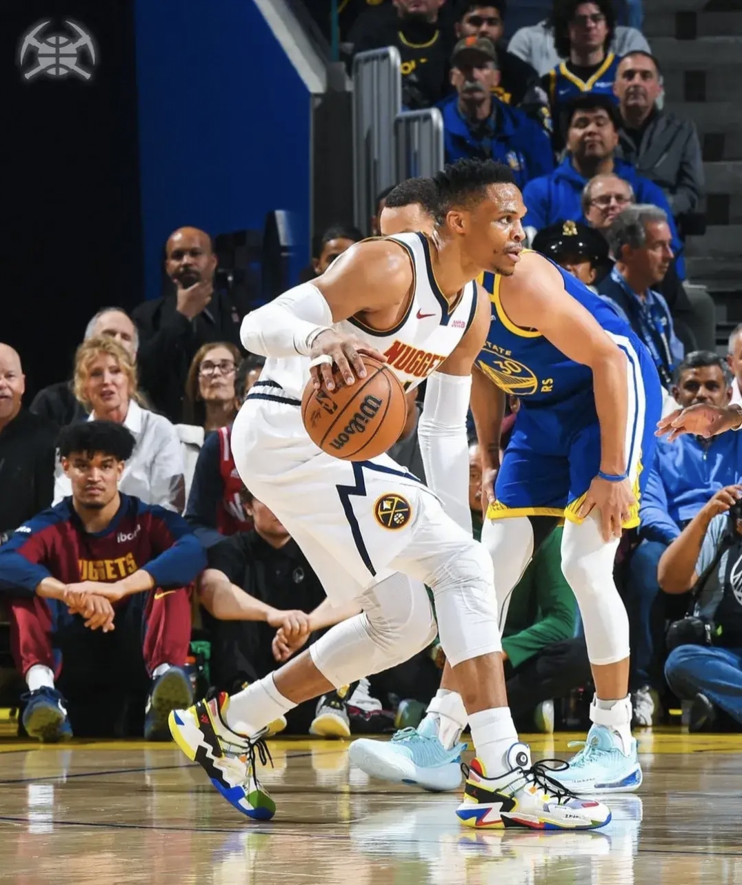 勇士B队翻盘掘金,加里纳利送出助攻的简单介绍 勇士B队翻盘掘金,加里纳利送出助攻的简单介绍