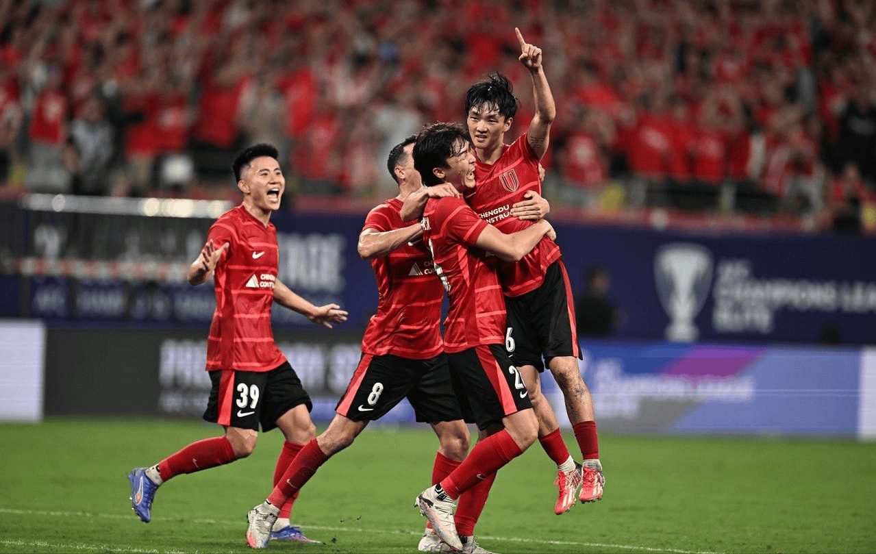 关于中超新进展！球队士气高涨，冲刺亚冠联赛的信息