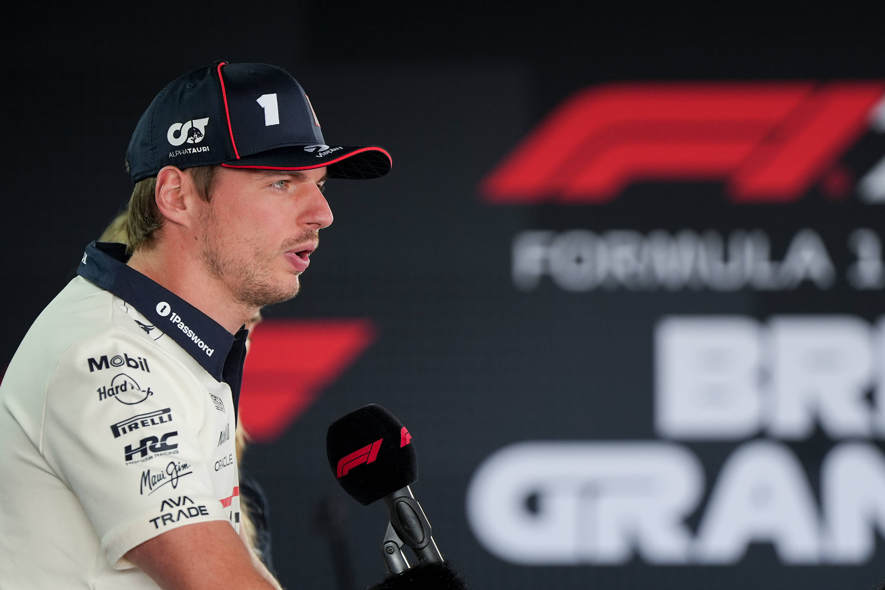 九游VIP-哈斯车队绝杀雷诺车队，维斯塔潘关键制胜的简单介绍