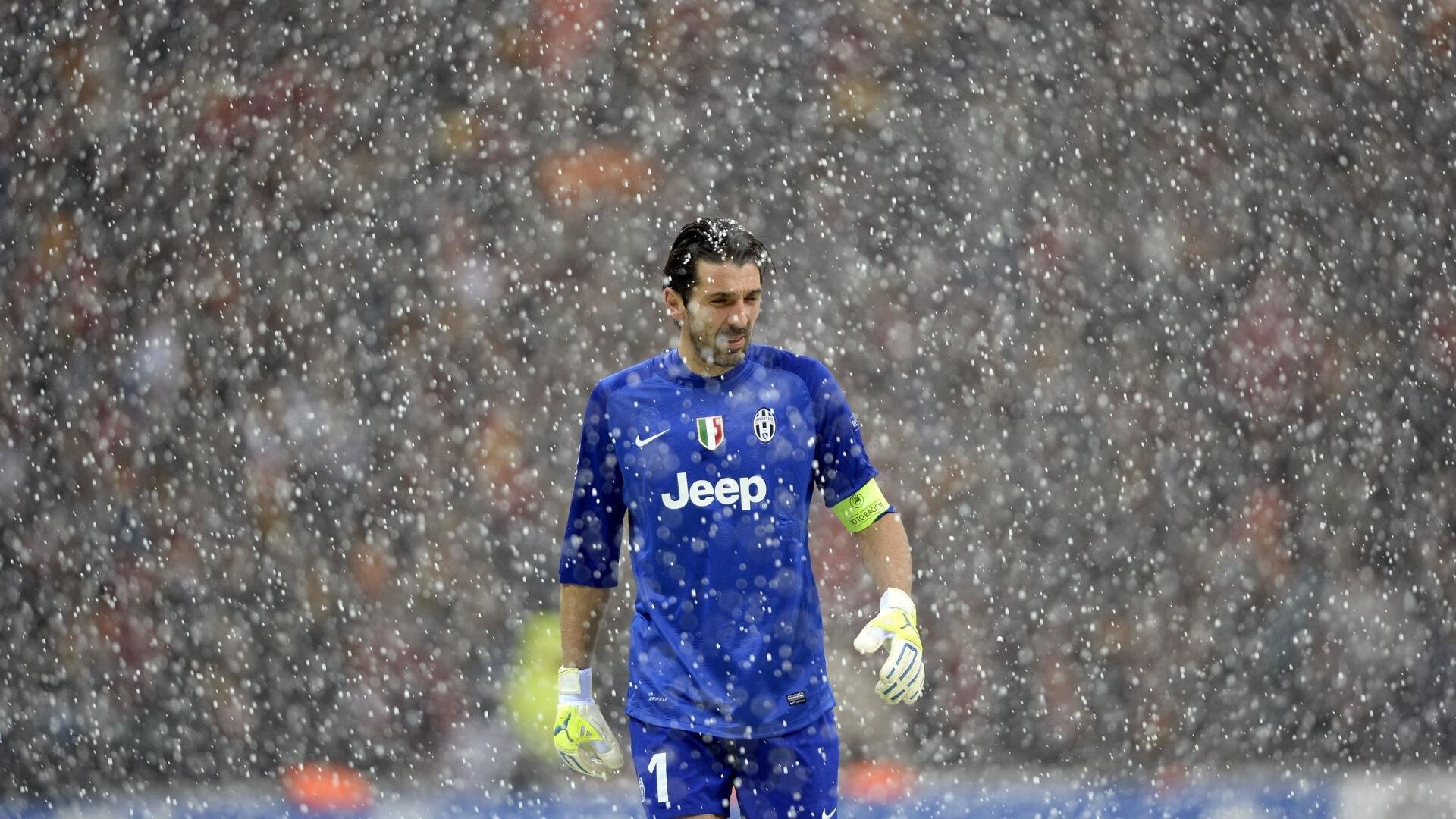 九游娱乐app下载-萨卡爆发破铁桶，尤文式战术如何压制厄瓜多尔防反体系