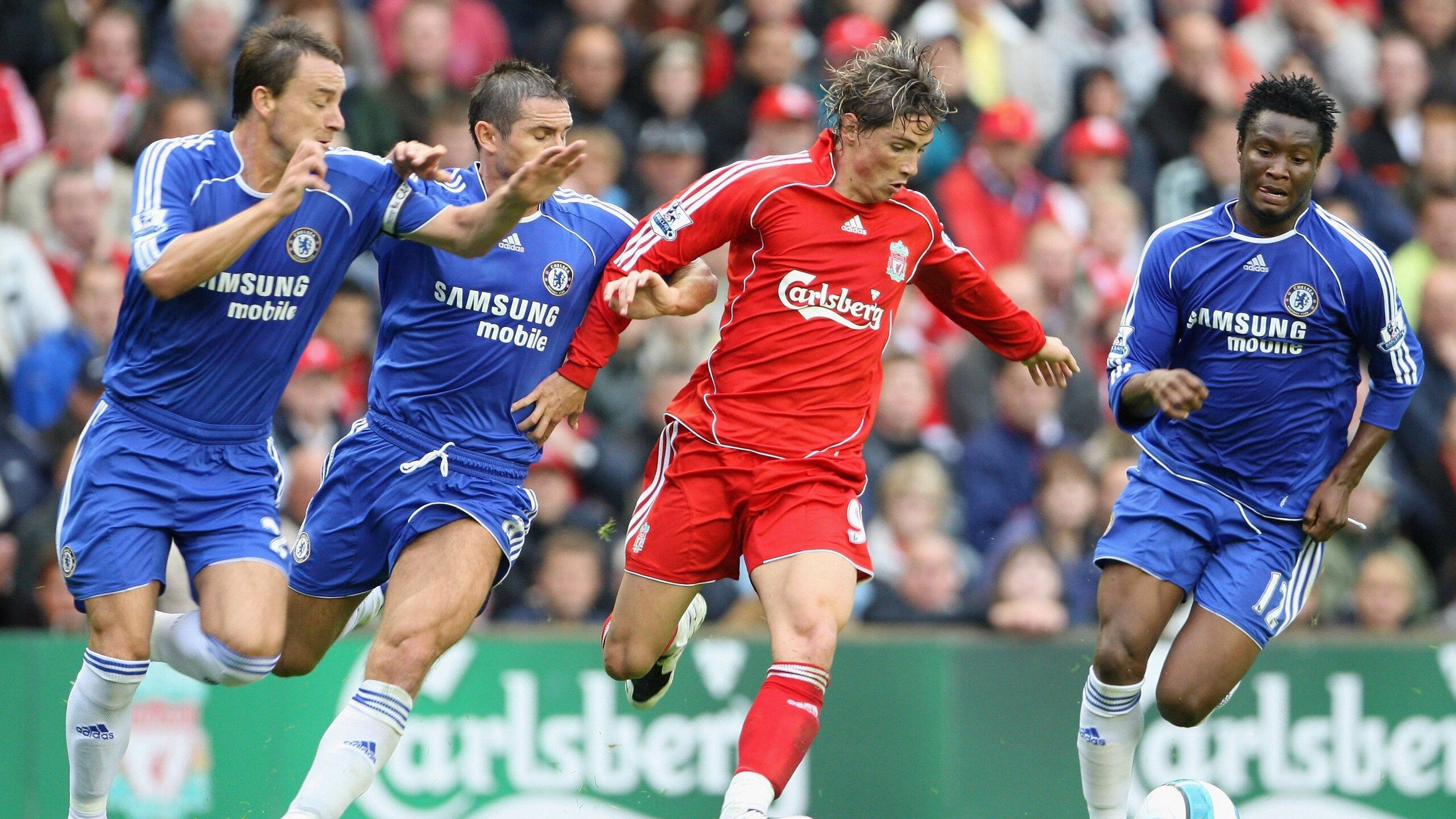 双线霸权，里昂铁腕重塑几内亚足球血脉，莱万英超关键战上演冠军接管者