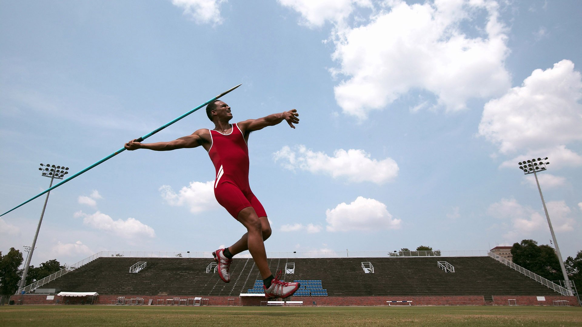 那一夜，楚阿梅尼让伯纳乌相信，银河战舰的中场答案，早已写在血脉里